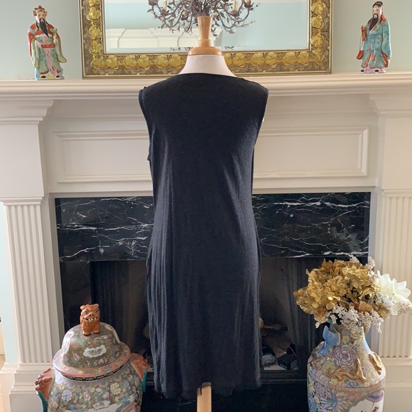 Graceful Vera Wang charcoal side swept dress - Picture 5 of 6